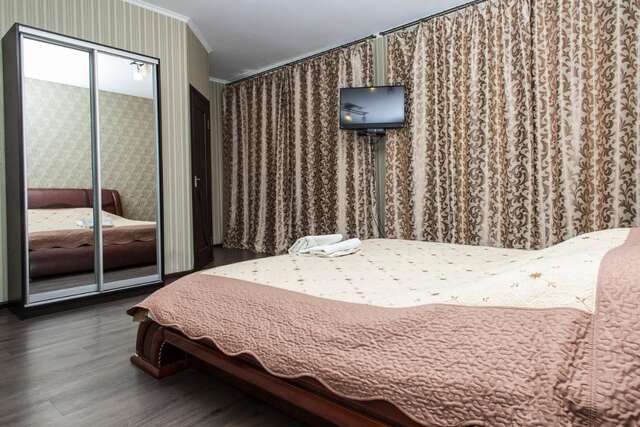 Отель Chyhorinskyi Hotel Киев-4